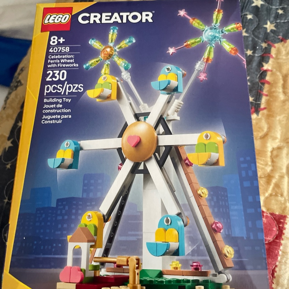 LEGO Creator Colorful Ferris Wheel Set
